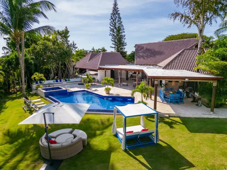 Elegant 5-Bedroom Golf View Villa in Casa de Campo